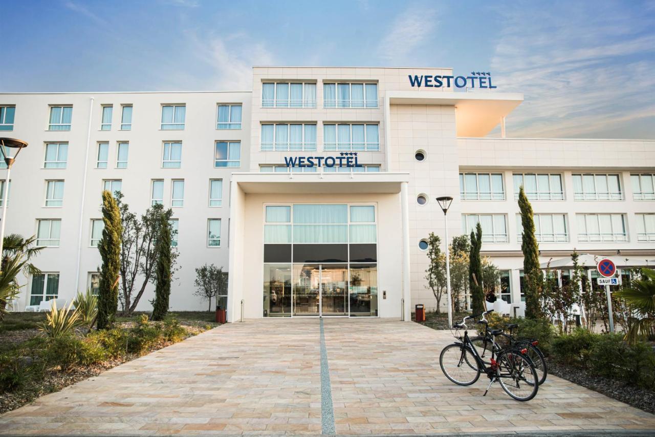 Westotel Tours Val De Loire La Ville-aux-Dames Екстериор снимка